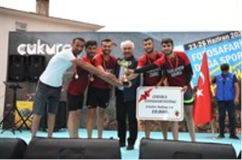 4. Fotosafari ve Doğa Sporları Festivali kapsamında yapılan yarışmalarda dereceye giren takım ve sporculara ödülleri verildi