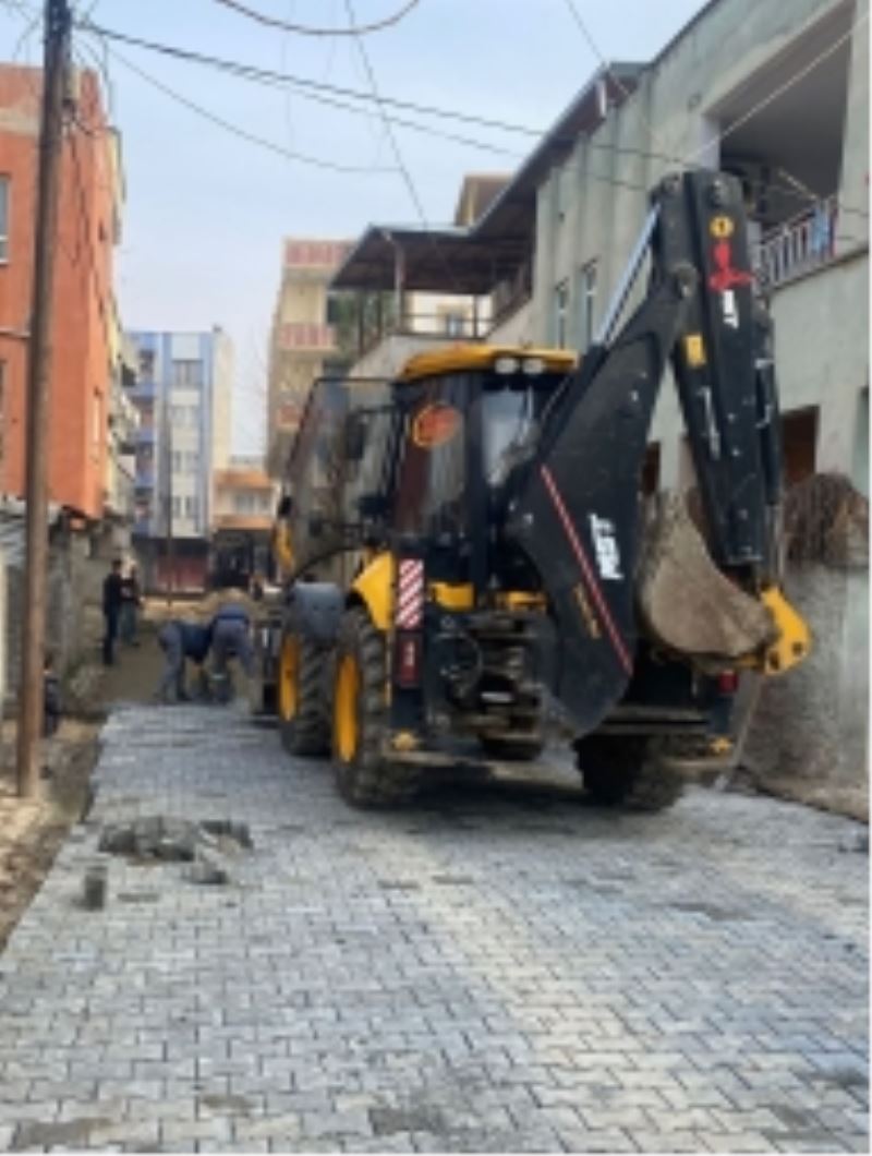 YOLLARIN DÜZENLİ ONARIMI YAPILIYOR