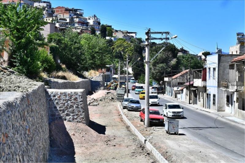 İzmir Büyükşehir Belediyesi’nden Gürçeşme’de 30 yıllık soruna neşter