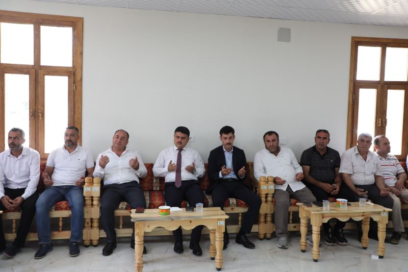 Kaymakam / Belediye Başkan V. Mehmet Tunç, Ebret Ailesinin Taziyesine Katıldı.