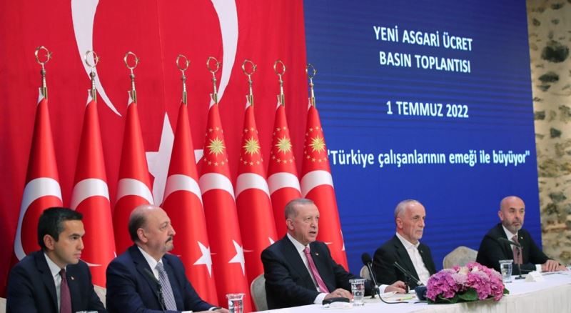 2022 Yılı İçin Yeni Asgari Ücret 5 Bin 500 TL Olarak Belirlendi