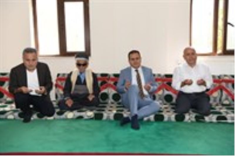 Vali/Belediye Başkan Vekilimiz Sayın İdris AKBIYIK, Hakkarili Yazar Muhsin Kızılkaya ve yakınlarına taziye ziyaretinde bulundu