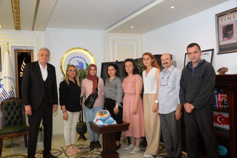 BAŞKAN BAKKALCIOĞLU’NA 553 ADET ATIK PİL TESLİM ETTİLER