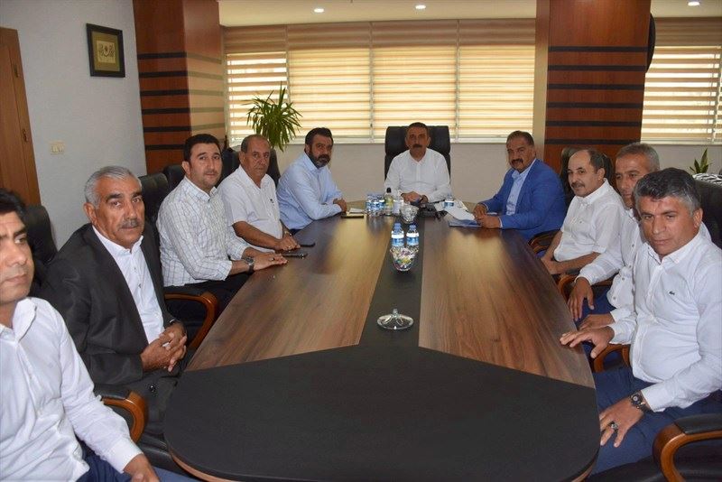 VALİ/BELEDİYE BAŞKAN V. HACIBEKTAŞOĞLU, MUHTARLARIN SORUN VE TALEPLERİNİ DİNLEMEYE DEVAM EDİYOR