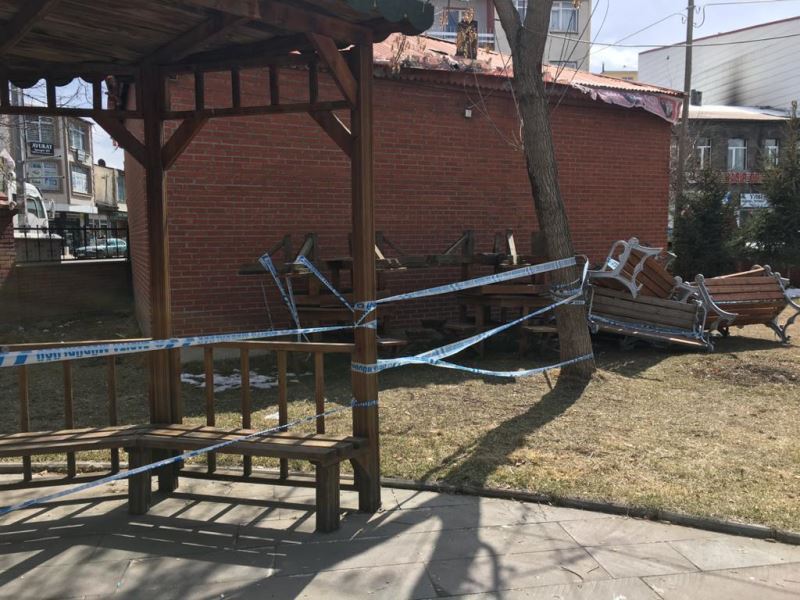 PARKLARDA KORONA VİRÜS ÖNLEMİ