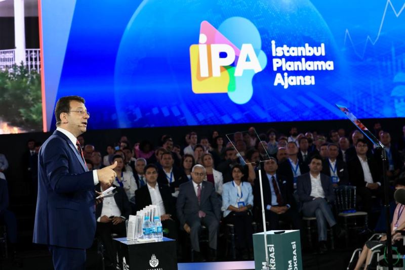 İMAMOĞLU, ‘GELECEK İSTANBUL’ HAYALİNİ PAYLAŞTI: 2050 YILINDA 20 MİLYON İSTANBULLU; BİRLİKTE ÜRETEN İNSANLARIN MERKEZİDİR