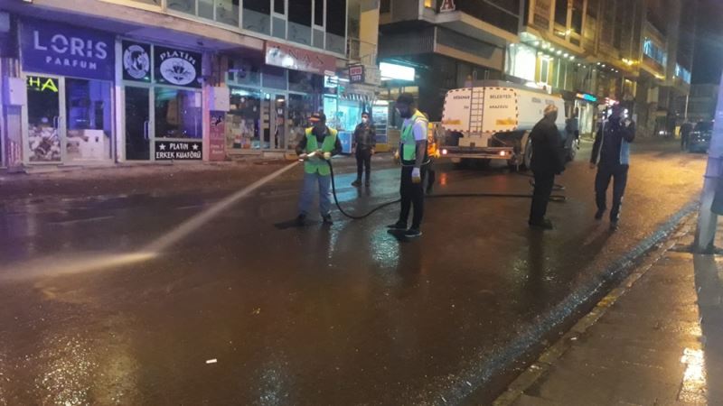 CADDE VE SOKAKLARDA BAYRAM TEMİZLİĞİ BAŞLADI