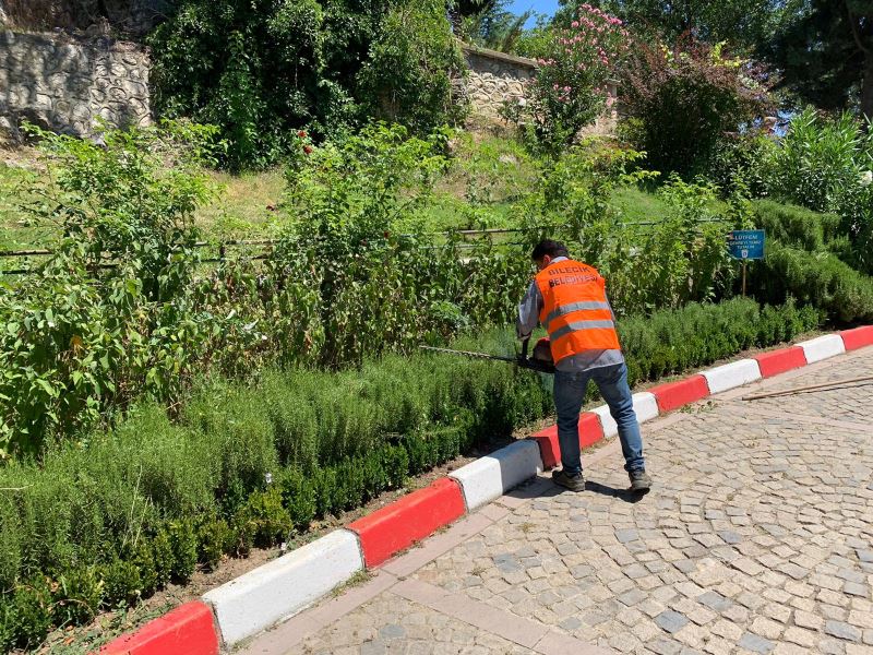 PARK VE BAHÇELERDE BAYRAM HAZIRLIĞI