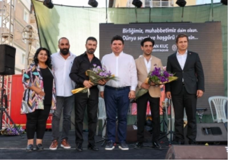 Buca’da aşure kazanları deyişlerle kaynatıldı