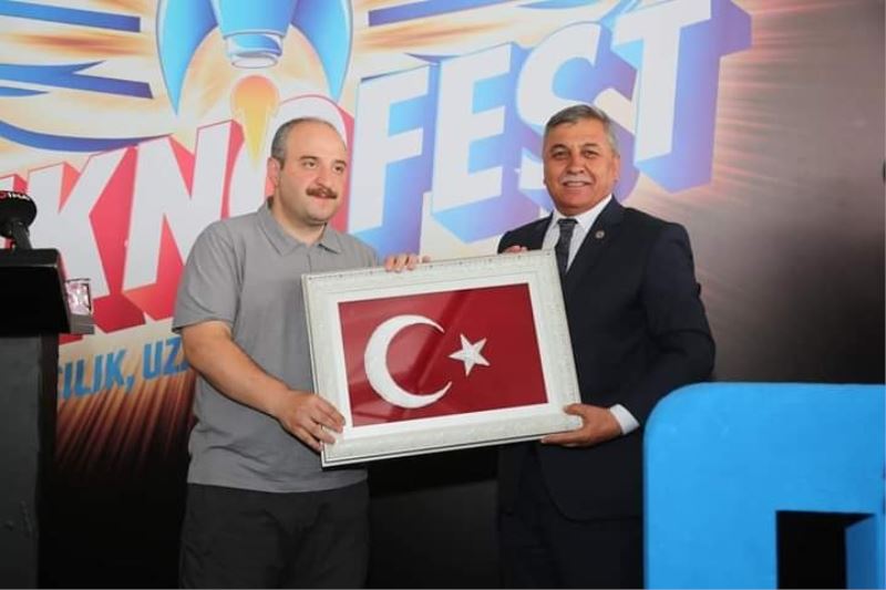 TEKNOFEST 2022 Kapsamında Tüm yarışmacıları tebrik ediyor başarılarının devamını diliyoruz.
