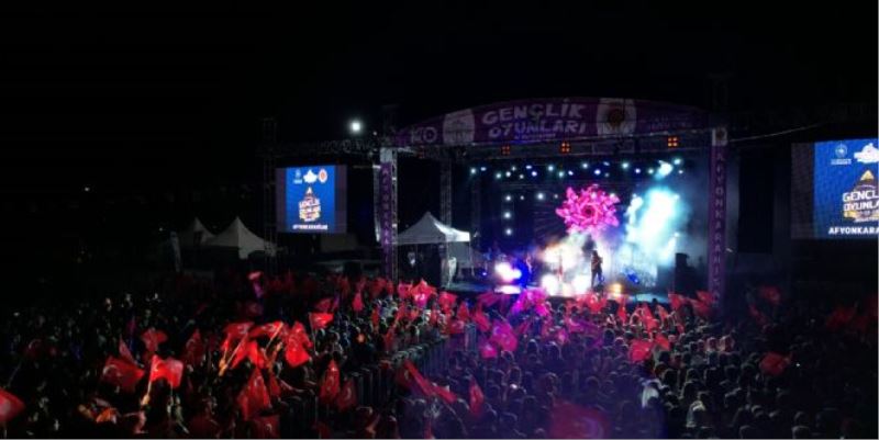 ATİYE VE ALP GÜVENİR´DEN MUHTEŞEM KONSER