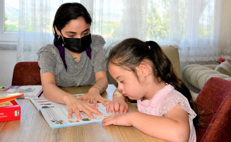 Down Sendromlu Çocuklara Evde Eğitim Başladı
