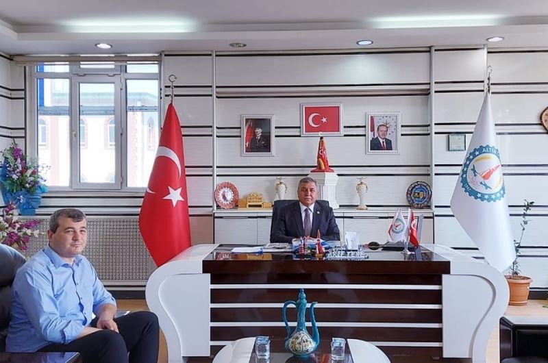 PTT İlçe Müdürümüz,Sn.İdris Daş Belediyemizi ziyaret ettiler.