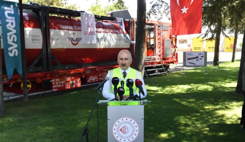 ULAŞTIRMA VE ALTYAPI BAKANI KARAİSMAİLOĞLU: YERLİ, MİLLİ YANGIN SÖNDÜRME VE KURTARMA VAGONU RAYLARDA