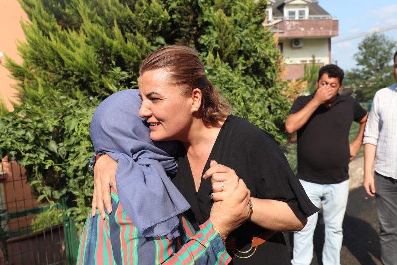 BAŞKAN HÜRRİYET, İZMİT’TE ASFALT SEZONUNU ŞİRİNTEPE İLE AÇTI