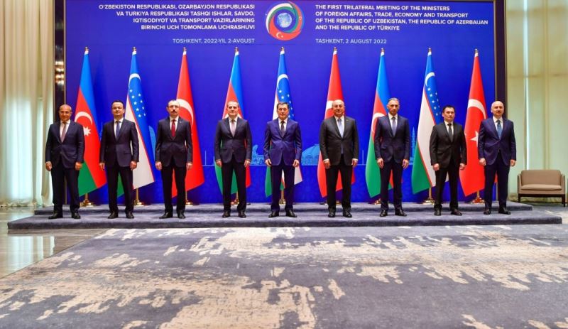ULAŞTIRMA VE ALTYAPI BAKANI KARAİSMAİLOĞLU: İKİLİ VE TRANSİT TAŞIMALARIN SERBESTLEŞTİRİLMESİNE ÖNCELİK VERİYORUZ