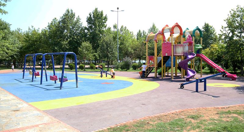Büyükşehir, Tavşancıl Sahil Parkı’nı yeniledi