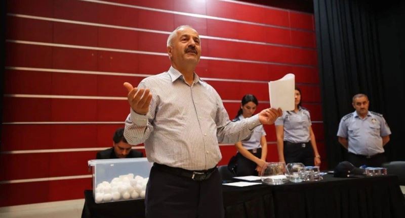 Kirazpınar Semt Pazarında Kuralar Çekildi