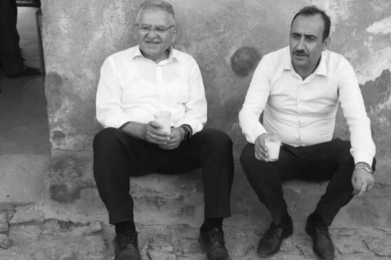 Hizmet aşkıyla koşuştururken samimi duygularla ikram edilen bir bardak ayranın kıymeti elbette bir başka oluyor.  Tüm yorgunluğunuzu aldığı gibi hizmet etmekten şeref duyduğumuz Anadolu insanının sıcak sevgisine de bir kez daha şahitlik ediyorsunuz..