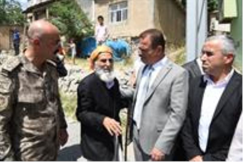 Vali/Belediye Başkan Vekilimiz Sayın İdris Akbıyık, Keklikpınar Mahallesindeki Mehmet Reşit Camii