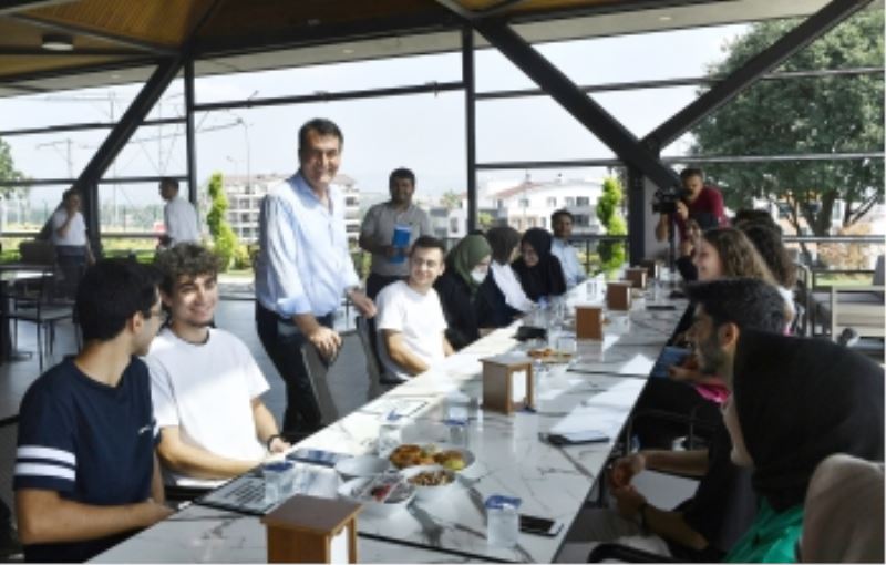 Osmangazi’nin Kütüphaneleri İle Üniversiteyi Kazandılar