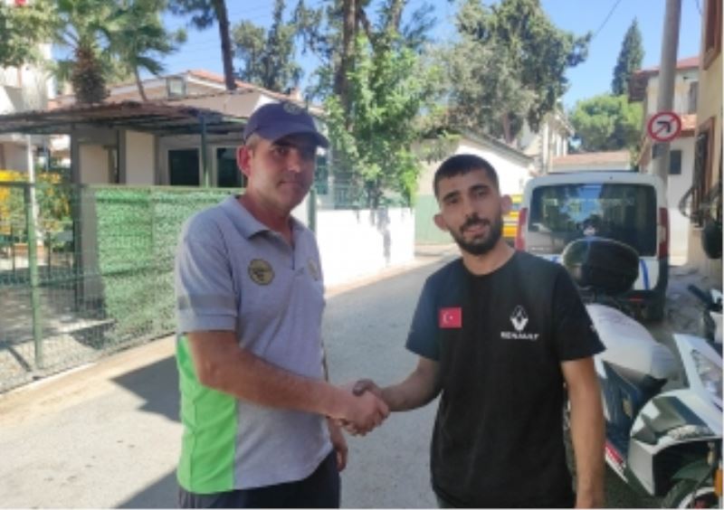 Kaybettiği kira parasını belediye işçisi buldu