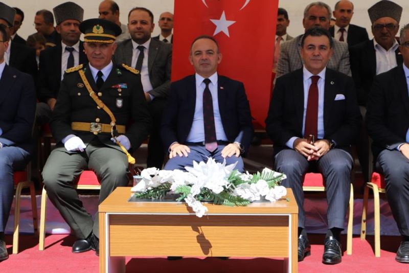 ARDAHAN’DA 30 AĞUSTOS ZAFER BAYRAMI ÇEŞİTLİ ETKİNLİKLERLE KUTLANDI