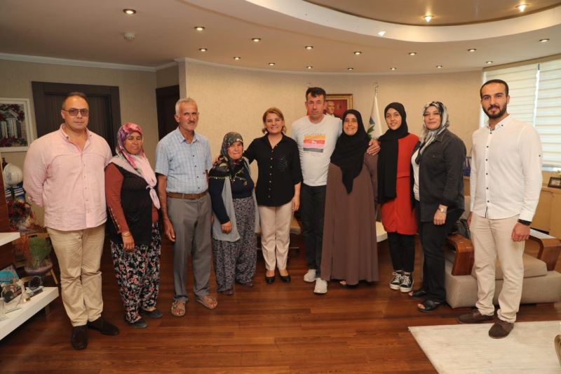 BAŞKAN HÜRRİYET, ANTALYALI ARONYA ÜRETİCİLERİNİ AĞIRLADI