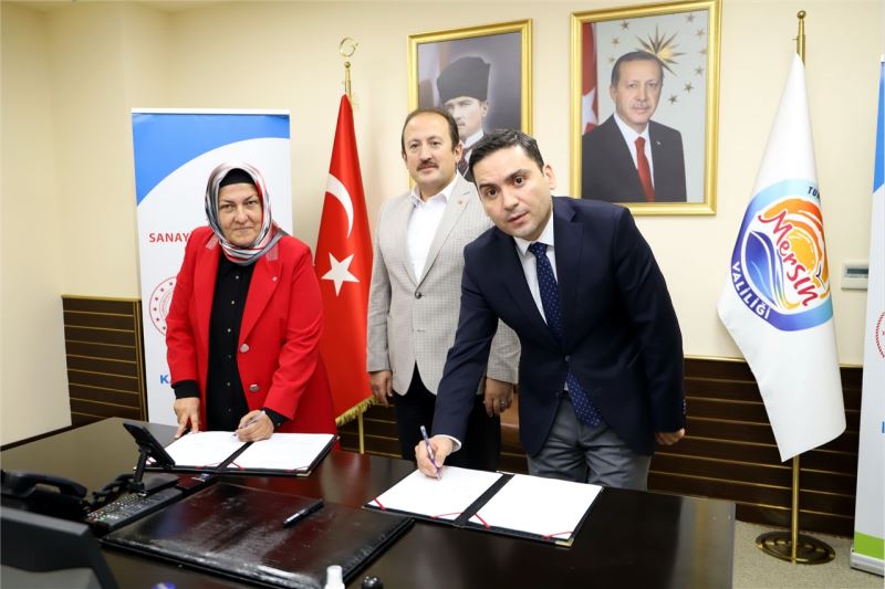 AKDENİZLİ KADINLAR, SÜS BİTKİSİ ÜRETECEK