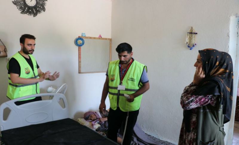 Şanlıurfa Büyükşehir Belediyesinden Yaşlı Çınarlara Hastane Yatağı