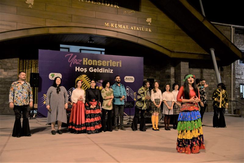 Mamak Yaz Konserlerine Doyacak