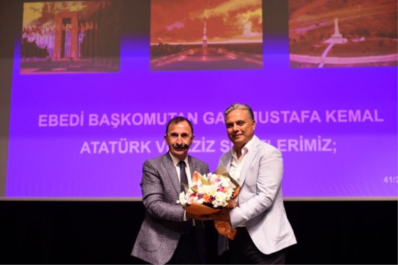 Başkan Uysal, “Neşet’i nasıl biliyorsak Bach’ı da öyle dinliyoruz”