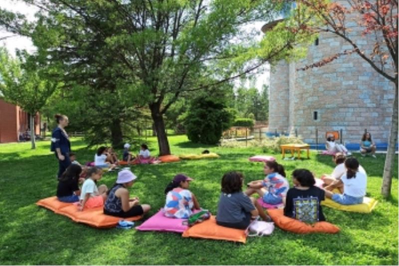 ATÖLYELERDE HEM EĞLENDİLER HEM ÖĞRENDİLER