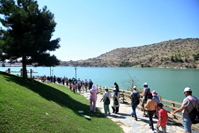 Selçuklu Belediyesi Kadın Meclisi’nden anlamlı etkinlik “OBEZİTEYE VEDA SAĞLIĞA MERHABA” YÜRÜYÜŞÜ İLE OBEZİTEYE DİKKAT ÇEKİLDİ