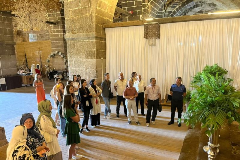 Tarih ve turizm ilçesi İncesumuzda Kızılay ve farklı bölgelerden turistler ilçemizin güzelliklerini adımladı.