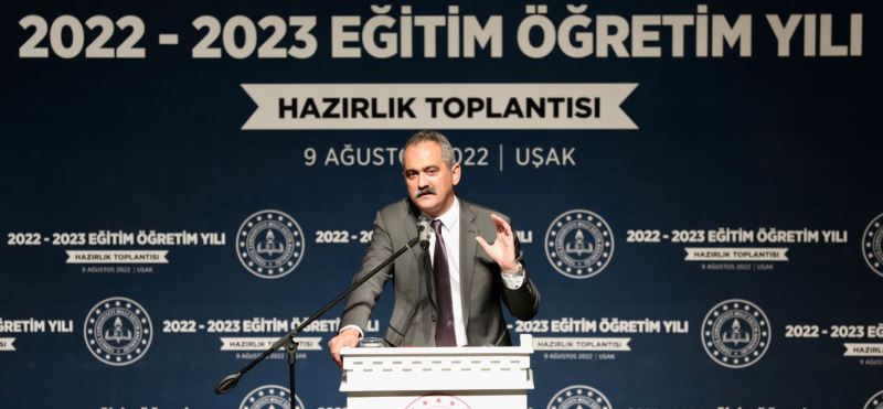 BAKAN ÖZER, 2022-2023 EĞİTİM ÖĞRETİM YILI HAZIRLIKLARI KAPSAMINDA UŞAK