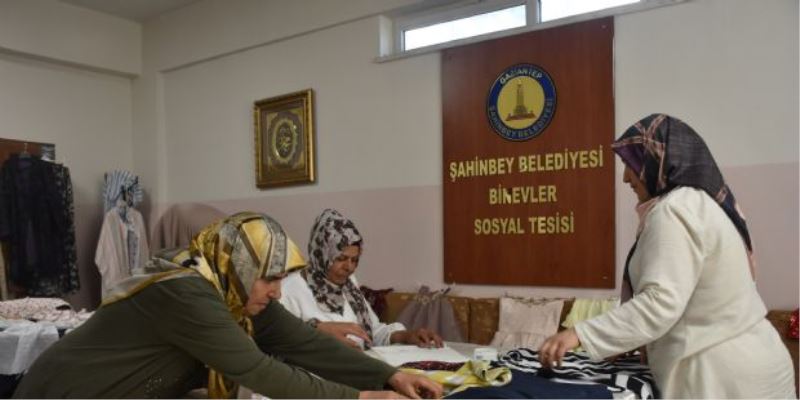 Belediyemiz Tesislerinde Hem Meslek Öğreniyorlar Hem De Para Kazanıyorlar