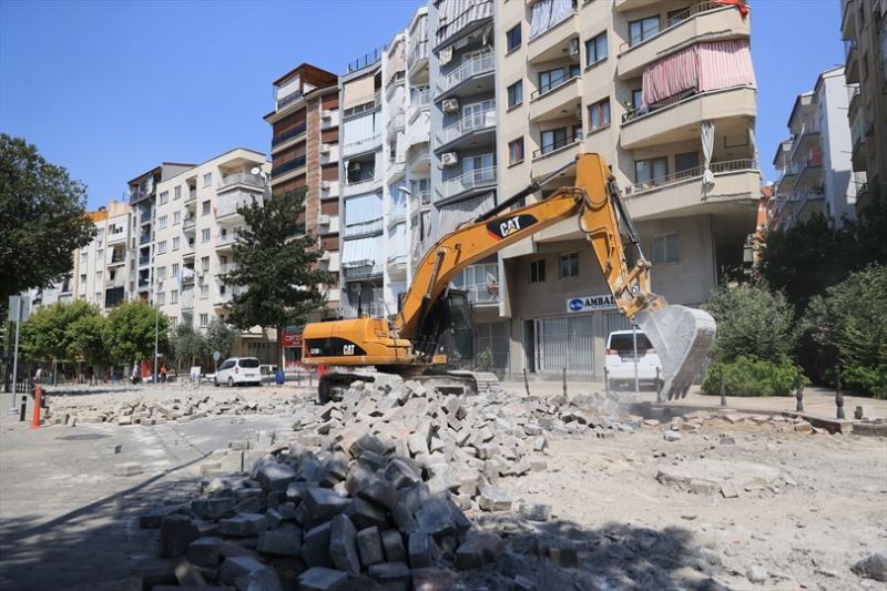 Büyükşehir Kayalık Caddesi’ni yeniliyor