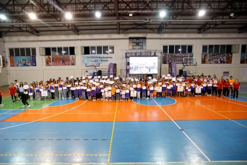 Yaz Spor Okullarına Coşkulu Final: 2902 Sporcu Sertifikalarını Aldı