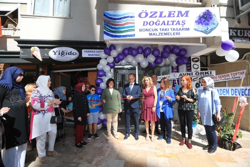 PAMUKKALE BELEDİYESİ’NİN KURSLARI MEYVESİNİ VERİYOR