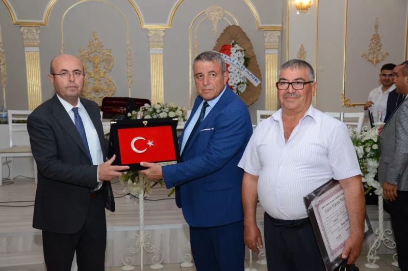 BAŞKANIMIZ EKİCİOĞLU, AHİ ESNAFI MESLEKİ DAYANIŞMA GECESİNE KATILDI