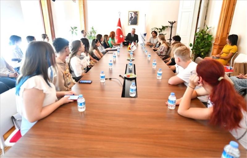 Türk ve Alman öğrenciler Özuslu’yu ziyaret etti