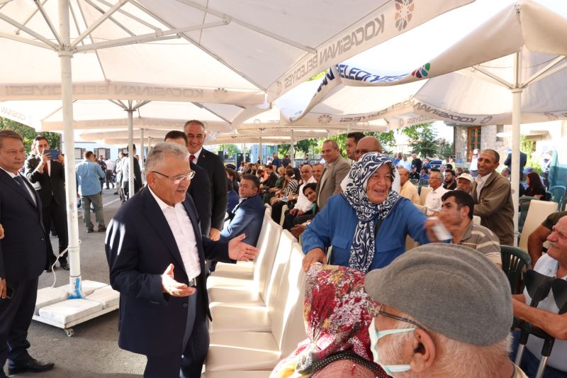 Başkan Büyükkılıç, 80 Akülü Aracın İhtiyaç Sahiplerine Dağıtım Töreni