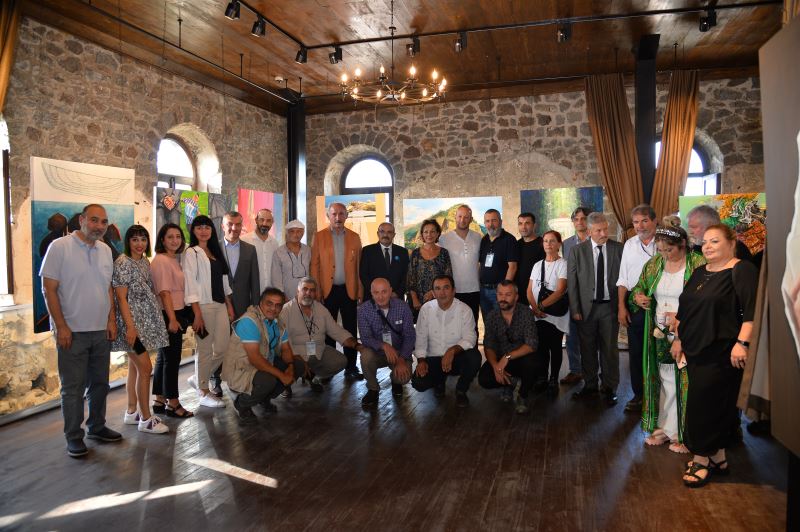 KIZLAR MANASTIRI’NDA AÇILAN SERGİ BEĞENİ TOPLADI