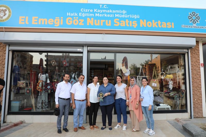 Kaymakam/Belediye Başkan V. Nazlı Demir, İlçe Halk Eğitim Merkezi Müdürlüğünü Ziyaret Etti.
