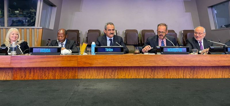 BAKAN ÖZER, EĞİTİMİN DÖNÜŞTÜRÜLMESİ ZİRVESİ KAPSAMINDA DÜZENLENEN YÜKSEK DÜZEYLİ EĞİTİM BAKANLARI TOPLANTISI