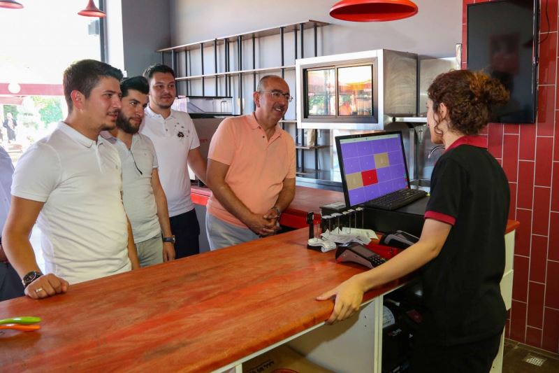 MİLLETVEKİLİ ÖZBOYACI VE BAŞKAN KAVUŞ’TAN VATANDAŞLARLA SOHBET