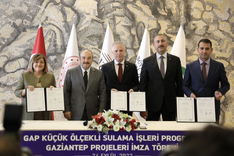 BÜYÜKŞEHİR, BAKAN VARANK’IN KATILIMIYLA 75 MİLYON TL’LİK SULAMA PROJELERİNİ İÇEREN PROTOKOLÜN İMZASINI ATTI
