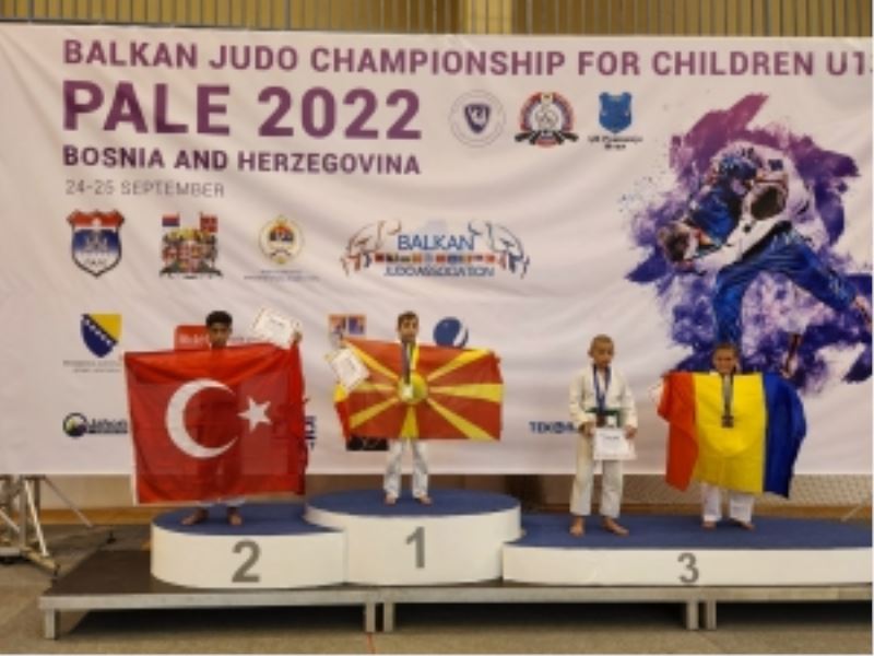 DBB sporcusu şampiyonadan gümüş madalya ile döndü