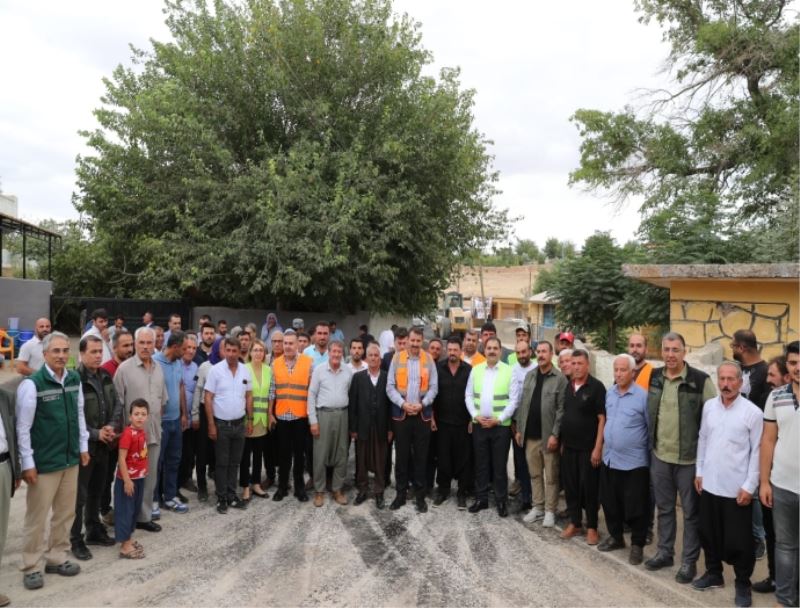 BAŞKAN CANPOLAT VE VALİ AYHAN HALİLİYE KIRSALINA ÇIKARMA YAPTI
